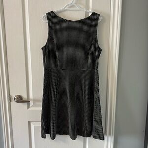 Sleeveless polka dot dress XL
